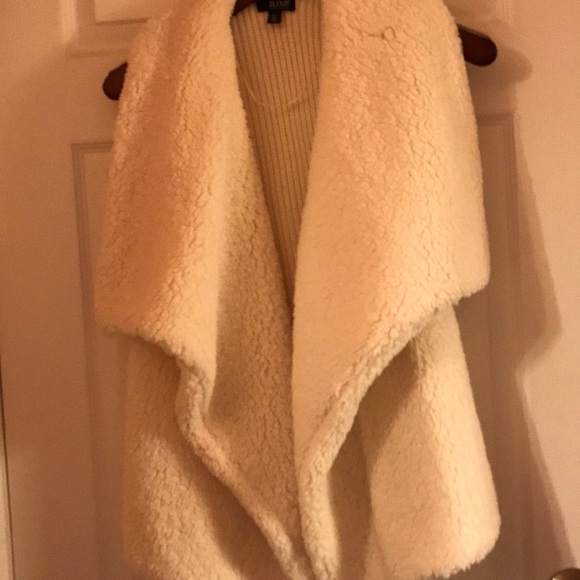 a.n.a Jackets & Blazers - a.n.o. Sherpa/ribbed knit vest